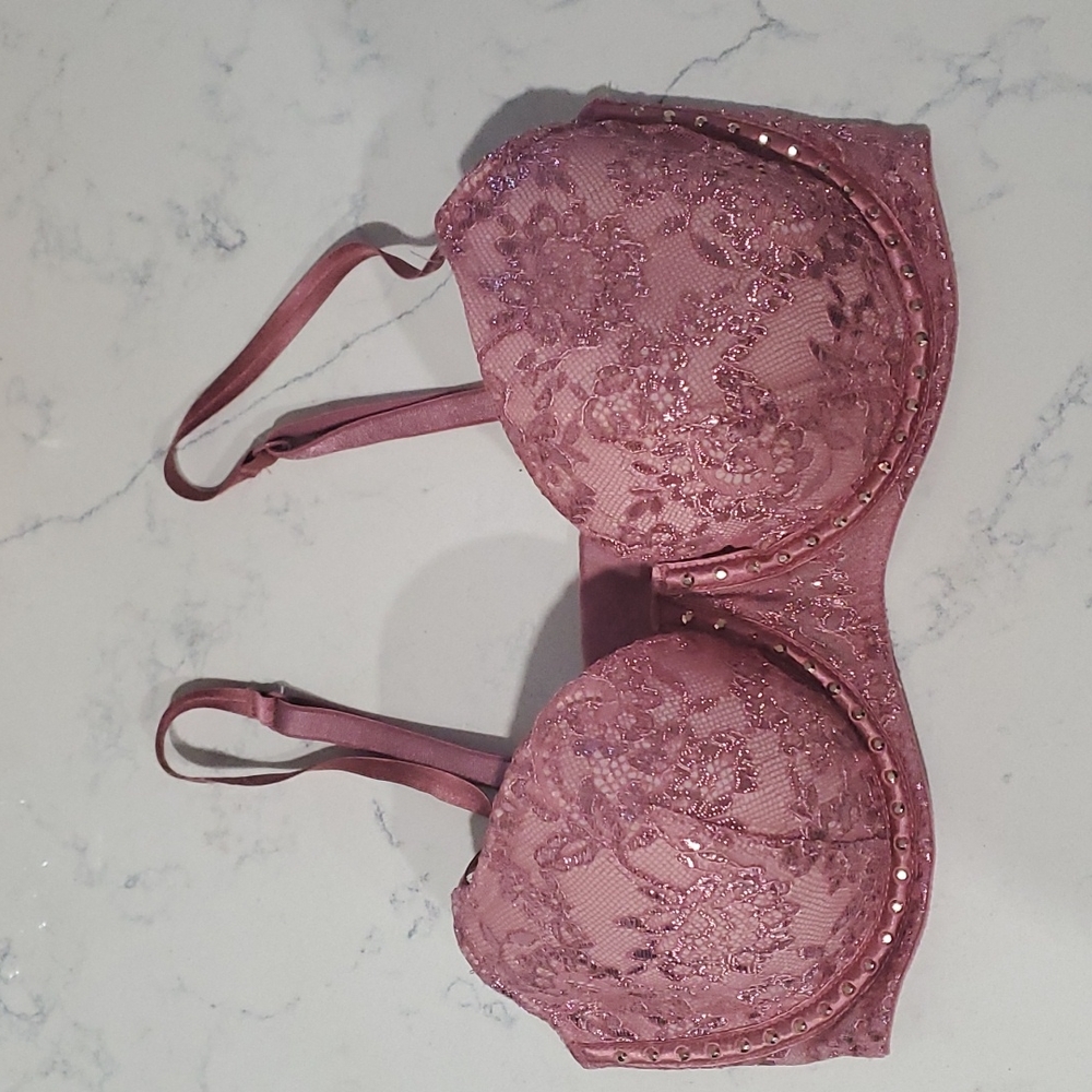 Victoria's Secret Very Sexy Balconet 32D
